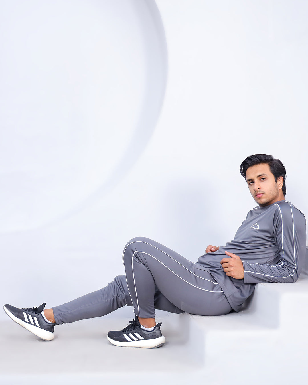 Grey Liner Track Suit Full Sleeve
